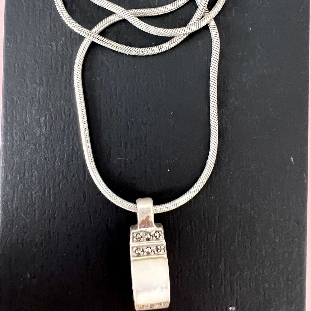 Necklace with pendant